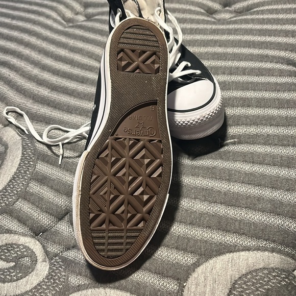 Converse - Picture 3 of 3